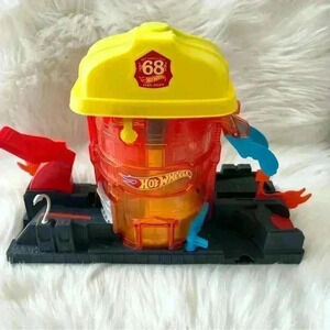 2019 Hot Wheels City Super Fire House Rescue Station NO CAR